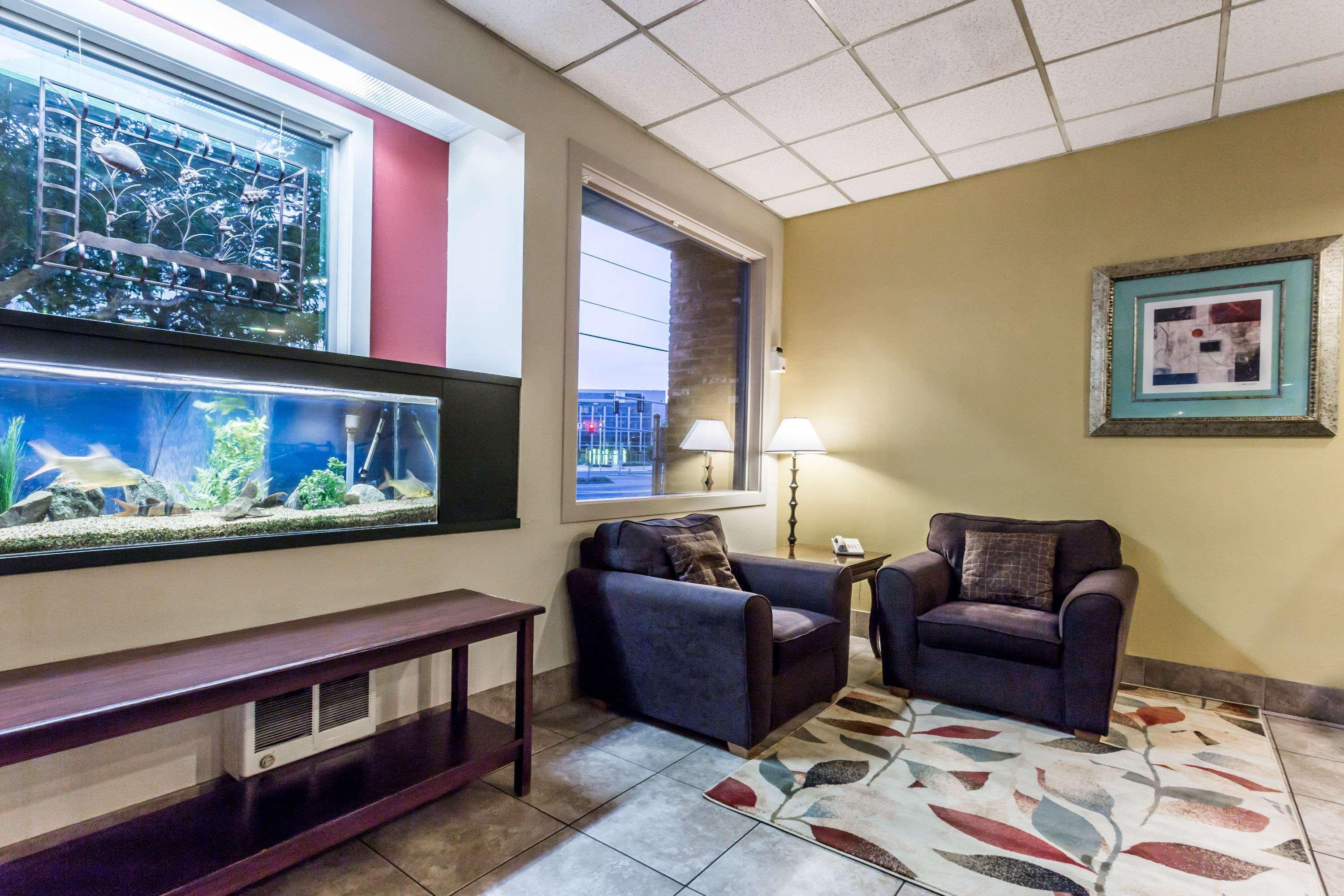 Days Inn By Wyndham Eugene Downtown/University Экстерьер фото