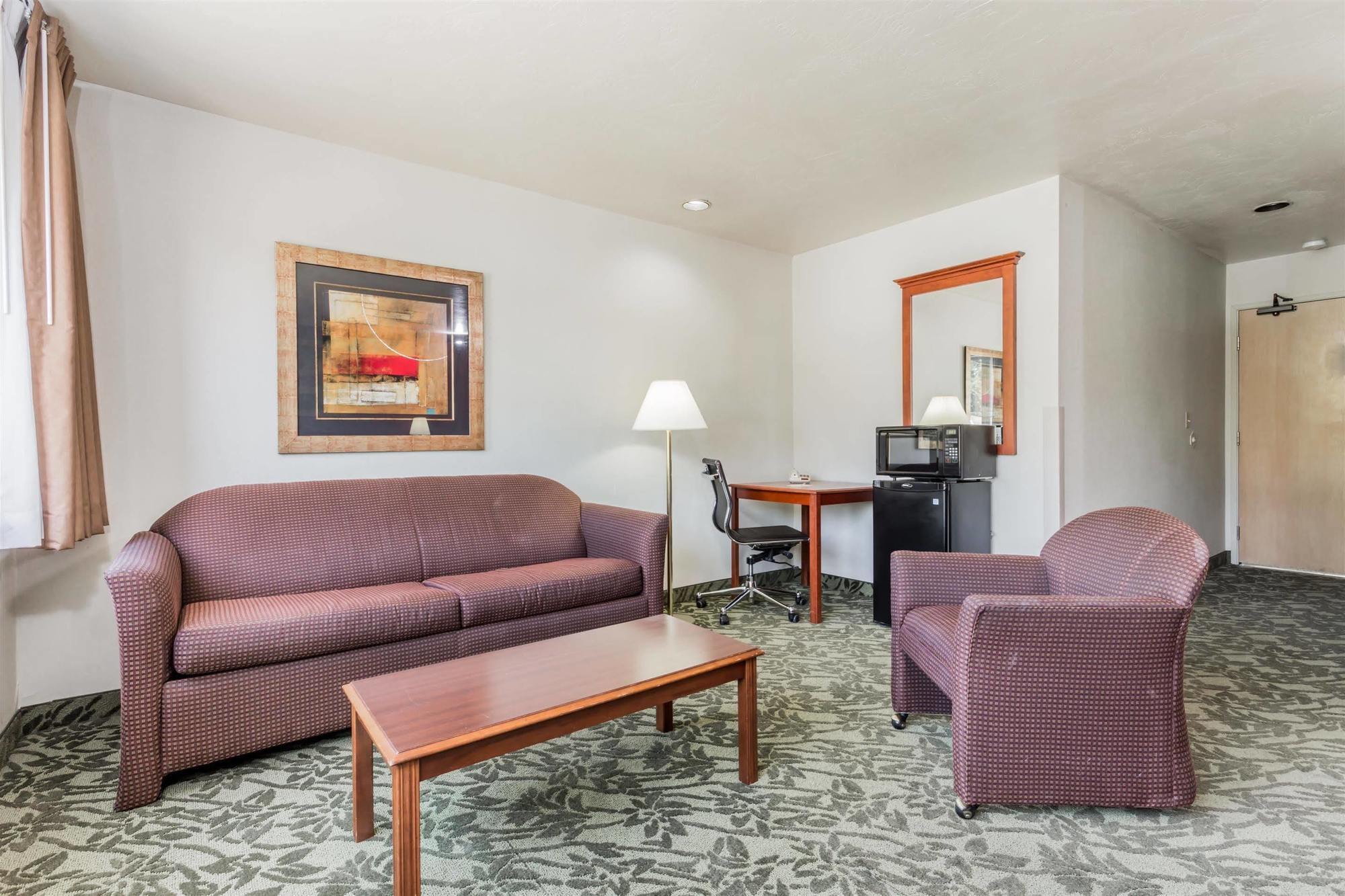 Days Inn By Wyndham Eugene Downtown/University Экстерьер фото